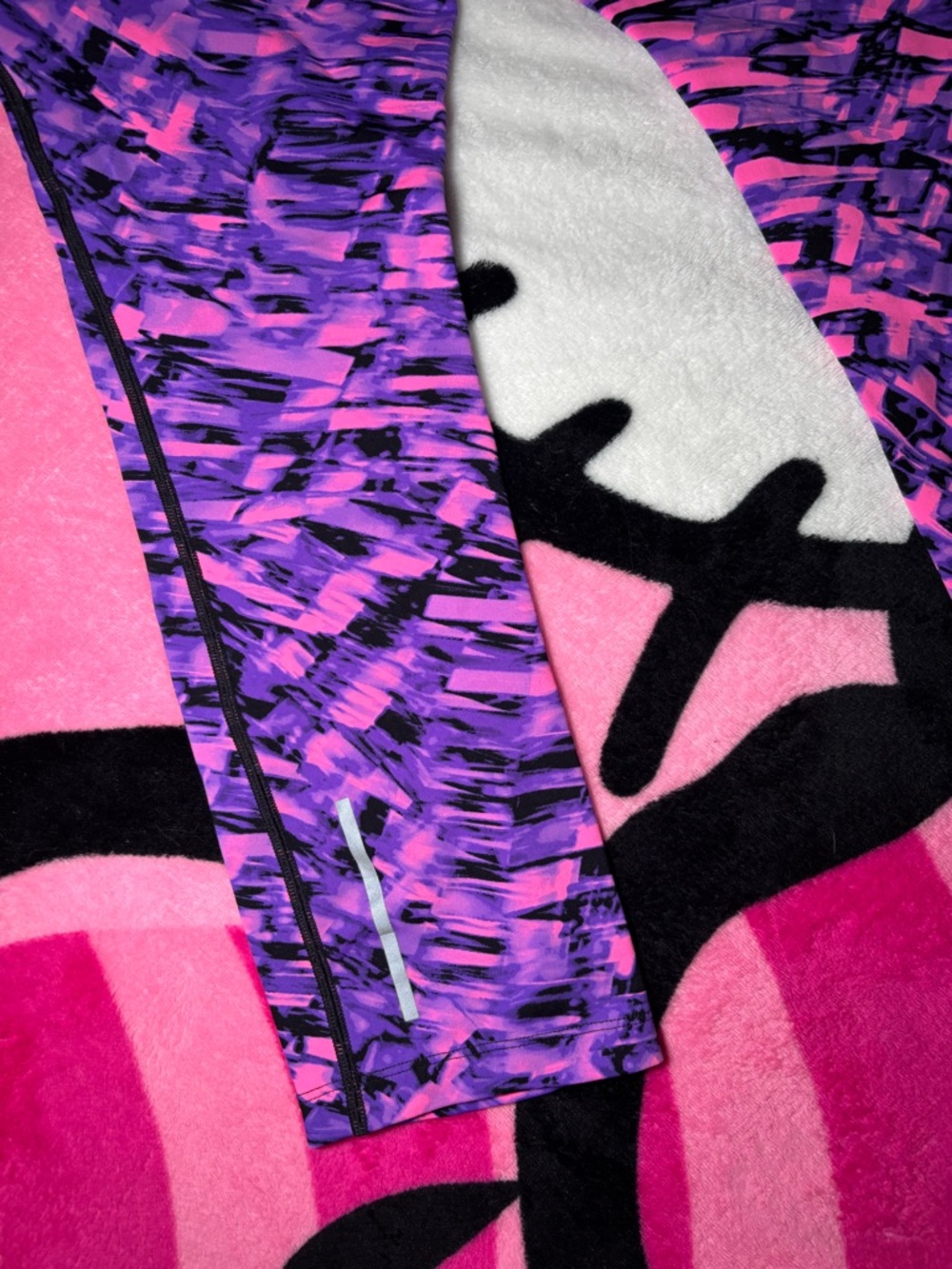 Nike Dri-Fit Capri Leggings - Picture 10 of 11